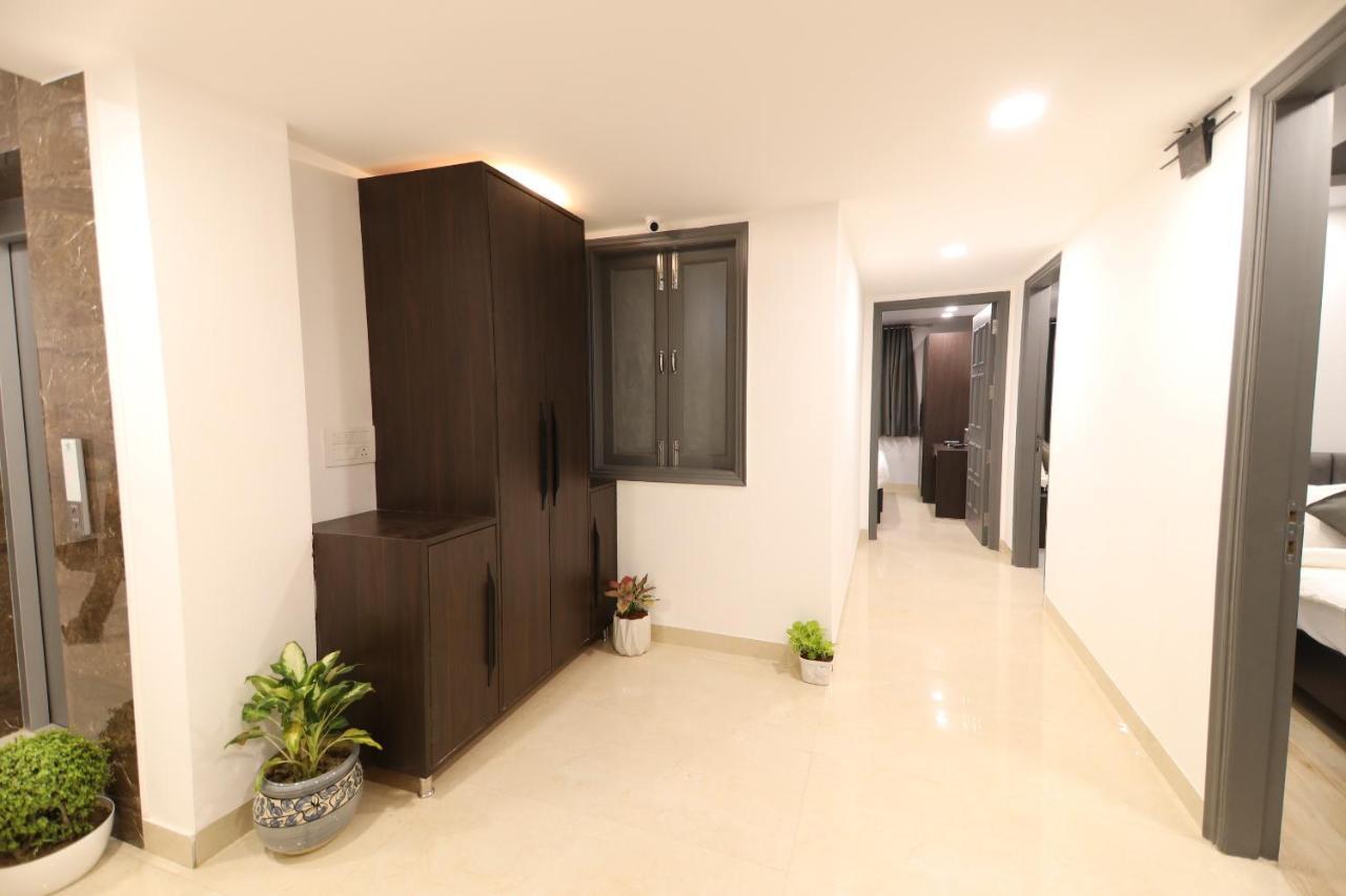 Nirpra Regency Hotell New Delhi Exteriör bild